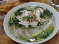 Phở - Vietnams berühmte Nudelsuppe &ndash; &copy; Monika Cortese (Eberhardt TRAVEL)