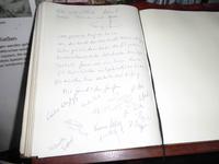 Gästebuch (Zahnbürstenspende) &ndash; &copy; Sabine Letzybyll (Eberhardt TRAVEL)
