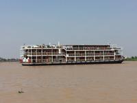 RV Indochine &ndash; &copy; Peter Wagner (Eberhardt TRAVEL)