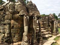 Elefantenterrasse &ndash; &copy; Ngoc Anh Nguyen (Eberhardt TRAVEL)