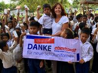 Geben macht alle gluecklich &ndash; &copy; Elisabeth Fox-Maerki (Eberhardt TRAVEL)