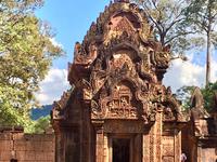 Allzu schoen in Bantey Srei &ndash; &copy; Elisabeth Fox-Maerki (Eberhardt TRAVEL)
