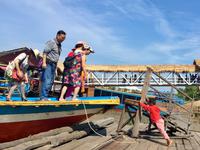keine Angst ich bin schon 5 und helfe Euch gleich  &ndash; &copy; Elisabeth Fox-Maerki (Eberhardt TRAVEL)