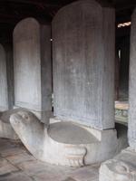 Hanoi: Gedenktafeln im Literaturtempel &ndash; &copy; Sinah Witzig (Eberhardt TRAVEL)