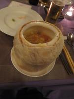 Suppe in Kokosnuss &ndash; &copy; Julian Bartsch (Eberhardt TRAVEL)