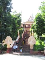 Wat Phnom (Phnom Penh) &ndash; &copy; Julian Bartsch (Eberhardt TRAVEL)