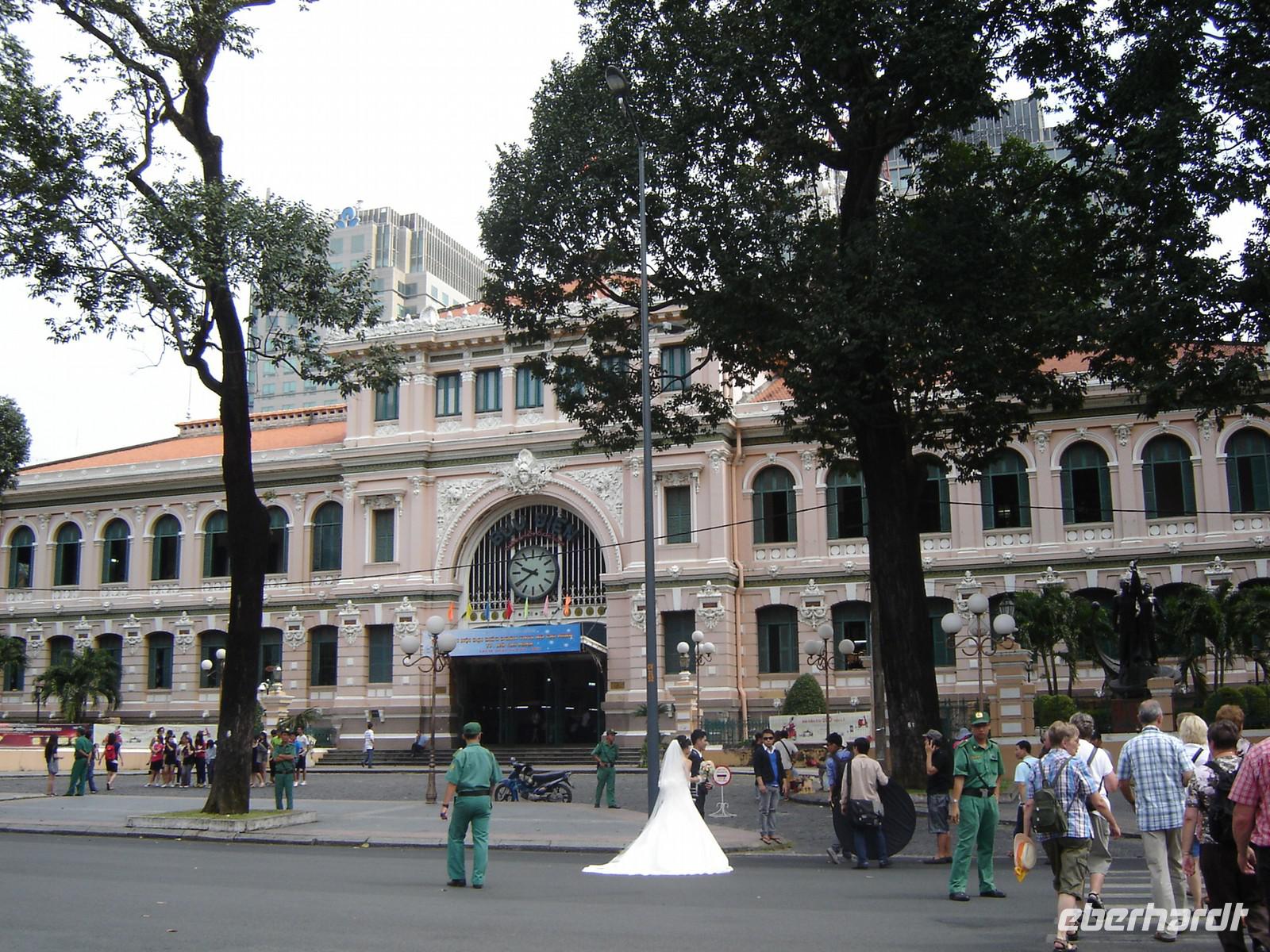 125 Hauptpostamt Saigon &ndash; &copy; Ngoc Anh Nguyen (Eberhardt TRAVEL)
