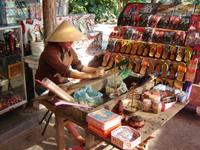 93 Herstellung Raeucherstaebchen &ndash; &copy; Ngoc Anh Nguyen (Eberhardt TRAVEL)