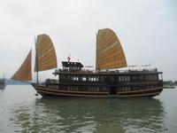 In der Halongbucht &ndash; &copy; Peggy Heinzmann (Eberhardt TRAVEL)
