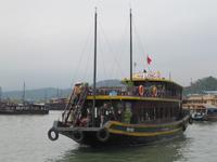 In der Halongbucht &ndash; &copy; Peggy Heinzmann (Eberhardt TRAVEL)