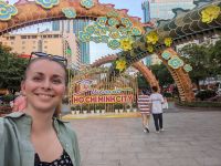 247.  Selfie in der Prachtstraße Saigon &ndash; &copy; Teresa Rumpel (Eberhardt TRAVEL)