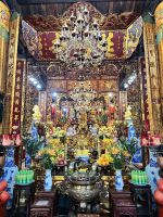 17 Anbetung &ndash; &copy; Andy Nguyen (Eberhardt TRAVEL)