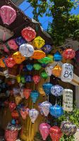 Lampions in der Altstadt &ndash; &copy; Natalie Hady (Eberhardt TRAVEL)