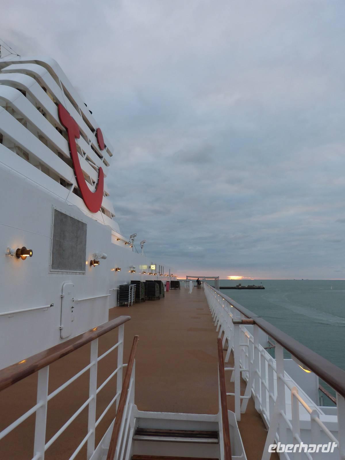 Mein Schiff &ndash; &copy; Petra Scherbaum (Eberhardt TRAVEL)