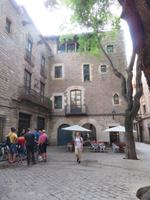 Barcelona -Platz Sant Felip Neri &ndash; &copy; Annette Weise (Eberhardt TRAVEL)