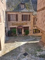 Conques  &ndash; &copy; Wolfgang Kowalewski (Eberhardt TRAVEL)