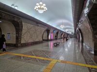 Stadtbesichtigung in Almaty: U-Bahnfahrt