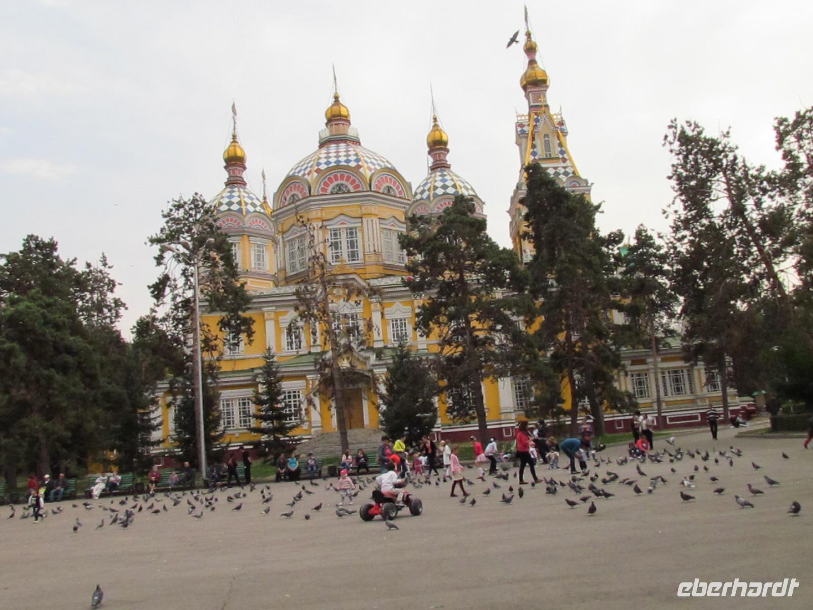 Stadtbesichtigung Almaty &ndash; &copy; Sylvia Ott (Eberhardt TRAVEL)