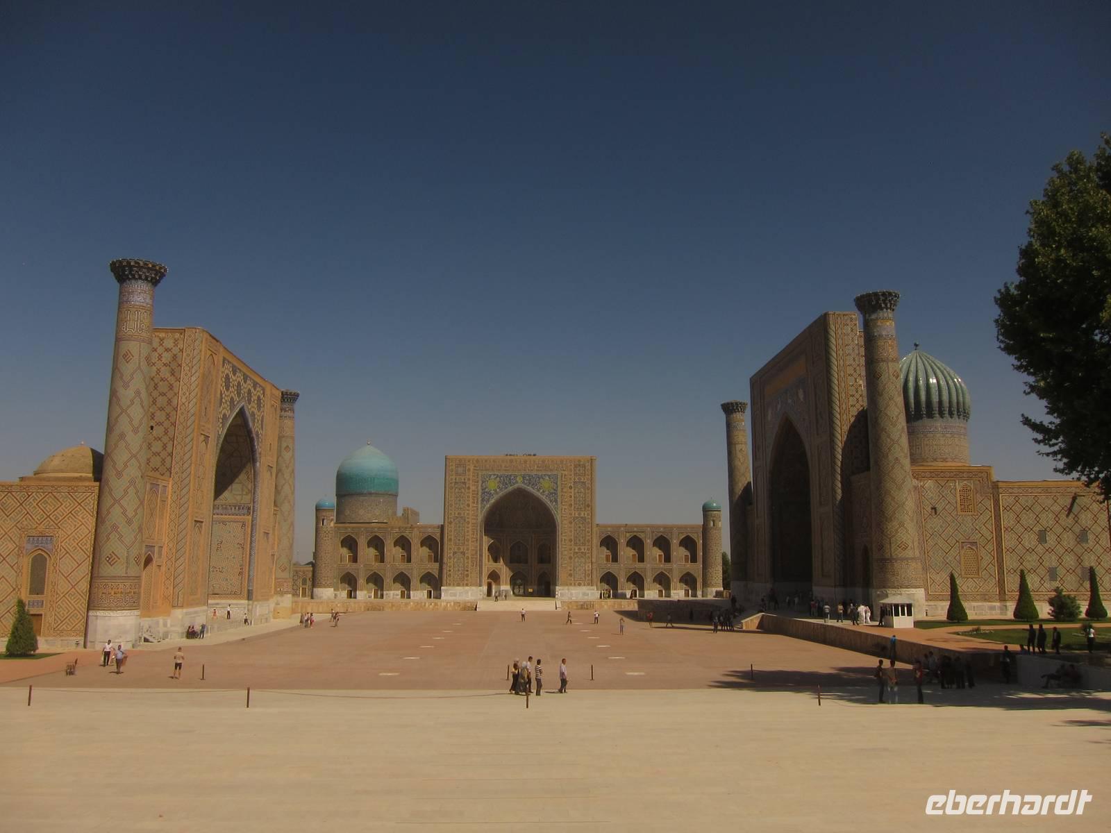 Samarkand - Registan Platz &ndash; &copy; Sylvia Ott (Eberhardt TRAVEL)