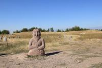 Bal Bals beim Turm von Burana &ndash; &copy; Sylvia Ott (Eberhardt TRAVEL)