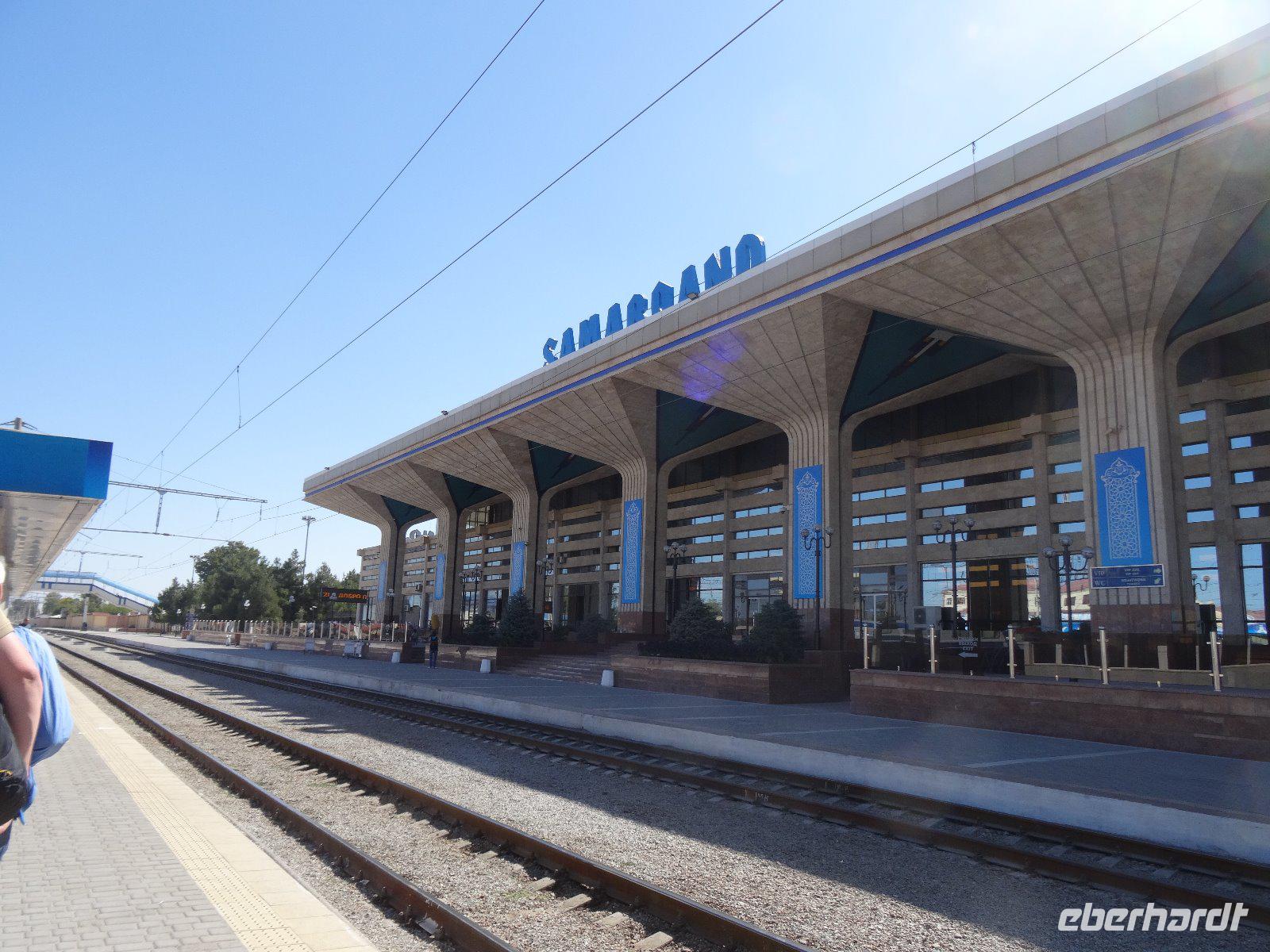 Bahnhof Samarkand &ndash; &copy; Elke Knappe (Eberhardt TRAVEL)
