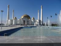 Turkmenbashi-Moschee in Ashgabat &ndash; &copy; Elke Knappe (Eberhardt TRAVEL)