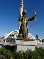 Unabhängigkeitsdenkmal in Ashgabat &ndash; &copy; Elke Knappe (Eberhardt TRAVEL)