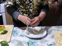 Kochkurs-Lagman: Zubereitung der langen Nudeln &ndash; &copy; Birgit Hornung (Eberhardt TRAVEL)