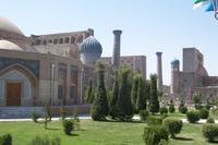 Parkanlage am Registan &ndash; &copy; Simone Voigt (Eberhardt TRAVEL)