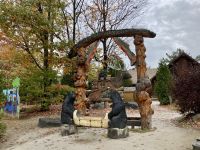 6. Reisetag – Von Ottawa nach Montréal – Besuch des Omega-Wildparks – Deko am Besucherzentrum &ndash; &copy; Andreas Wolfsteller (Eberhardt TRAVEL)