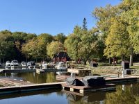 6. Tag – Ottawa bis Montréal – Mittagessen im Château Montebello – Yachtclub &ndash; &copy; Andreas Wolfsteller (Eberhardt TRAVEL)