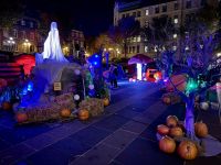 11. Tag – La Malbaie bis Québec – Abendspaziergang durch Québec – Halloween am Rathaus &ndash; &copy; Andreas Wolfsteller (Eberhardt TRAVEL)