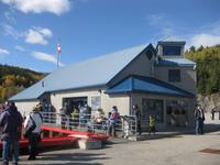 Baie Sainte-Catherine - Anlegestelle für die Schiffe und Boote zum Whale Watching &ndash; &copy; Annette Zocher (Eberhardt TRAVEL)