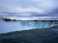 Wow! Diese Farben und die Wasserkraft &ndash; &copy; Nicole Kunath (Eberhardt TRAVEL)