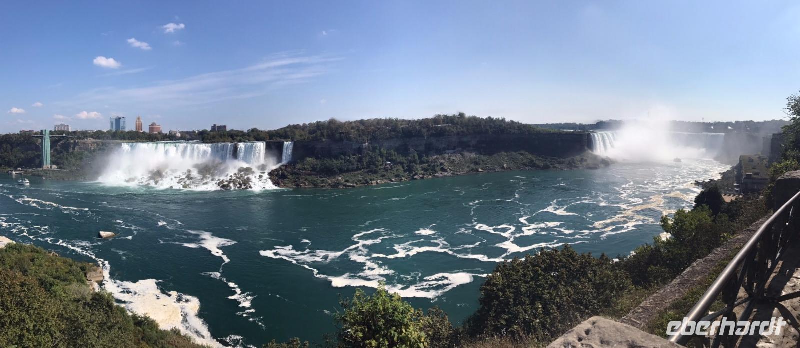 Niagara Fälle Panorama &ndash; &copy; René Wächtler (Eberhardt TRAVEL)