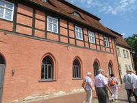 Kloster Dobbertin - am Haus der Mathilde von Rohr
