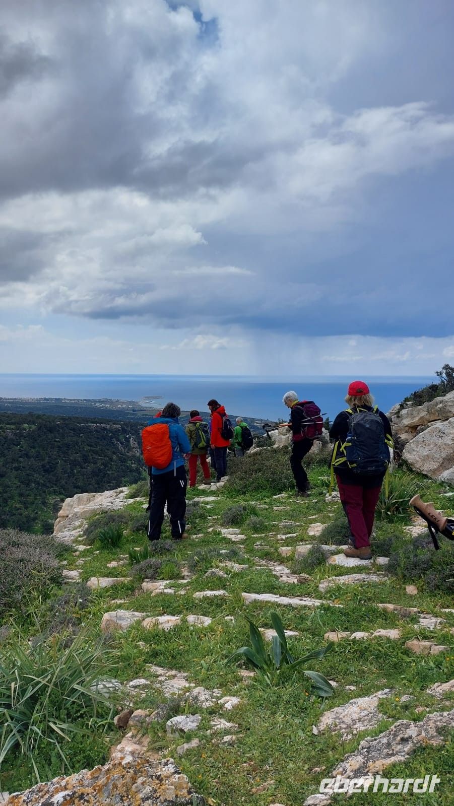 Am Rande der Schlucht so hoch über dem Abgrund wird so manchem mulmig zumute &ndash; &copy; Simone Willner (Eberhardt TRAVEL)