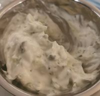Der erste Tzatziki &ndash; &copy; Simone Willner (Eberhardt TRAVEL)