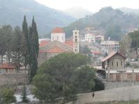 Dorfrundgang in Agros &ndash; &copy; Britt Reuter-Bracklow (Eberhardt TRAVEL)