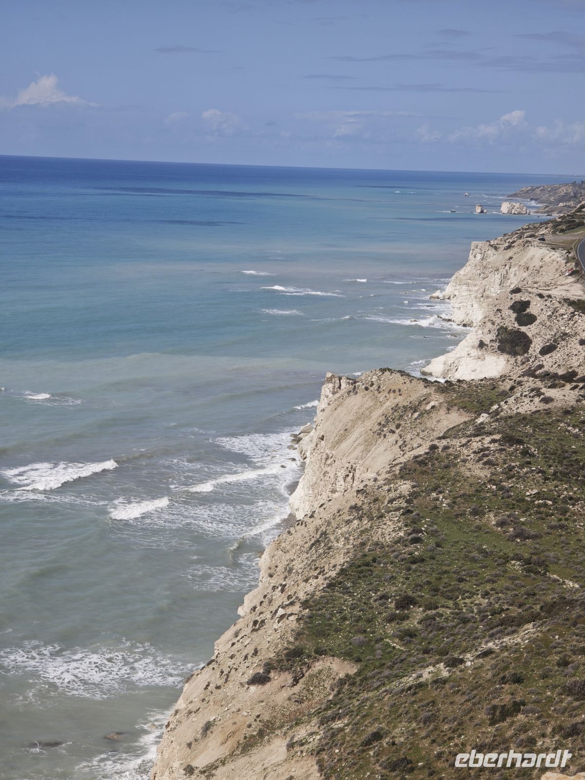 Aussicht aufs Meer und Felsen vom Wanderweg, Zypern &ndash; &copy; Peter Walther (Eberhardt TRAVEL)