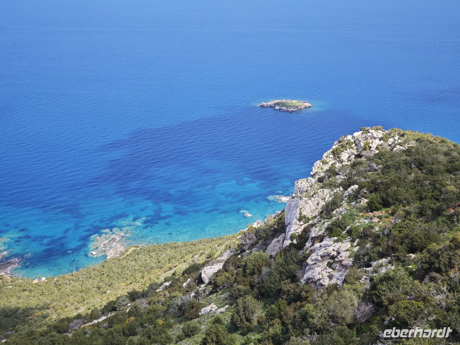 Türkisfarbenes Meer Akamas Halbinsel, Zypern &ndash; &copy; Peter Walther (Eberhardt TRAVEL)