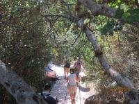 Gang zum Bad der Aphrodite  &ndash; &copy; Lena Kleemann (Eberhardt TRAVEL)