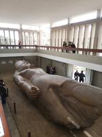 Koloss Ramses III in Memphis
