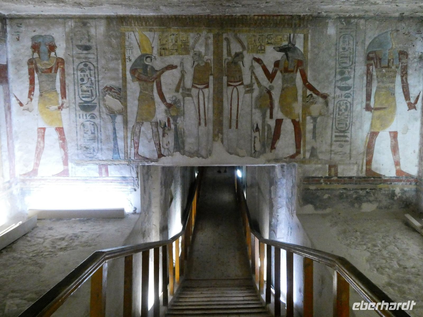 Zugang zum Grab des Tauzert