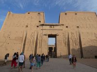 Eingang zum Horus Tempel