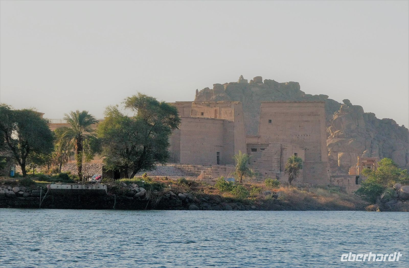 Isis-Tempel im Morgenlicht