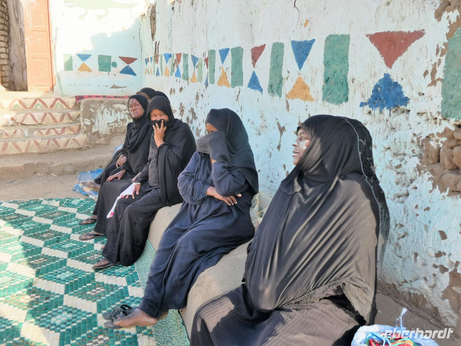 bitte recht freundlich