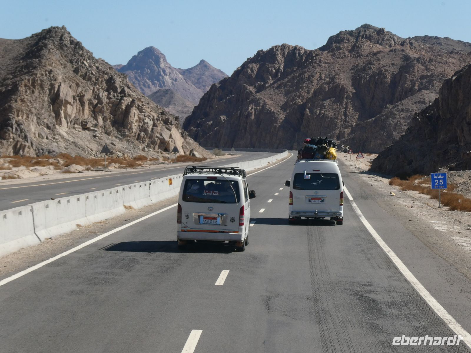 durch die schöne Felswüste