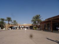 Die unvermeidlichen Händler in Karnak