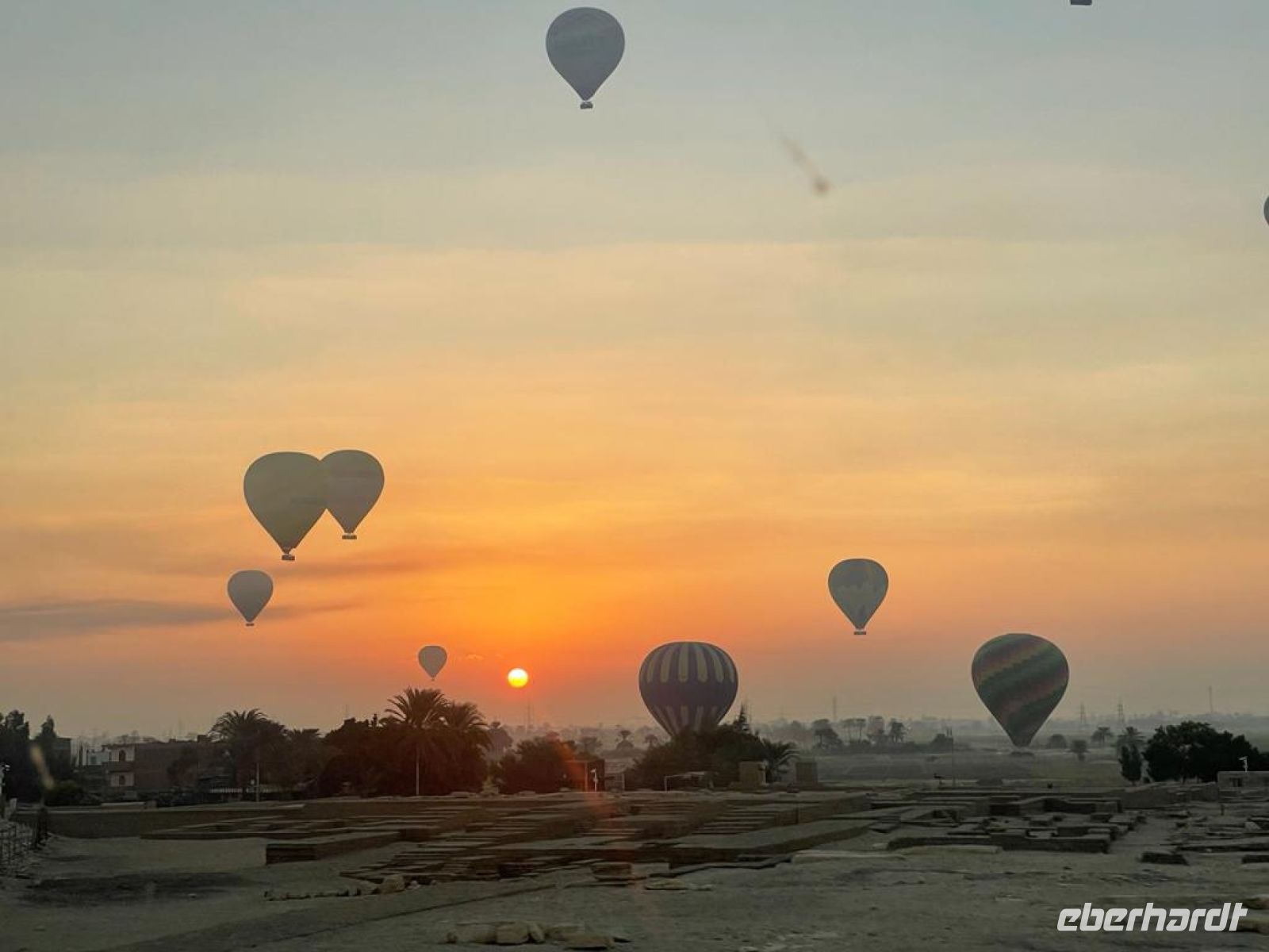Sonnenaufgang über Luxor...